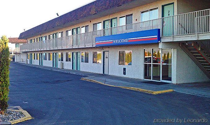 Rodeway Inn Pasco Exterior photo
