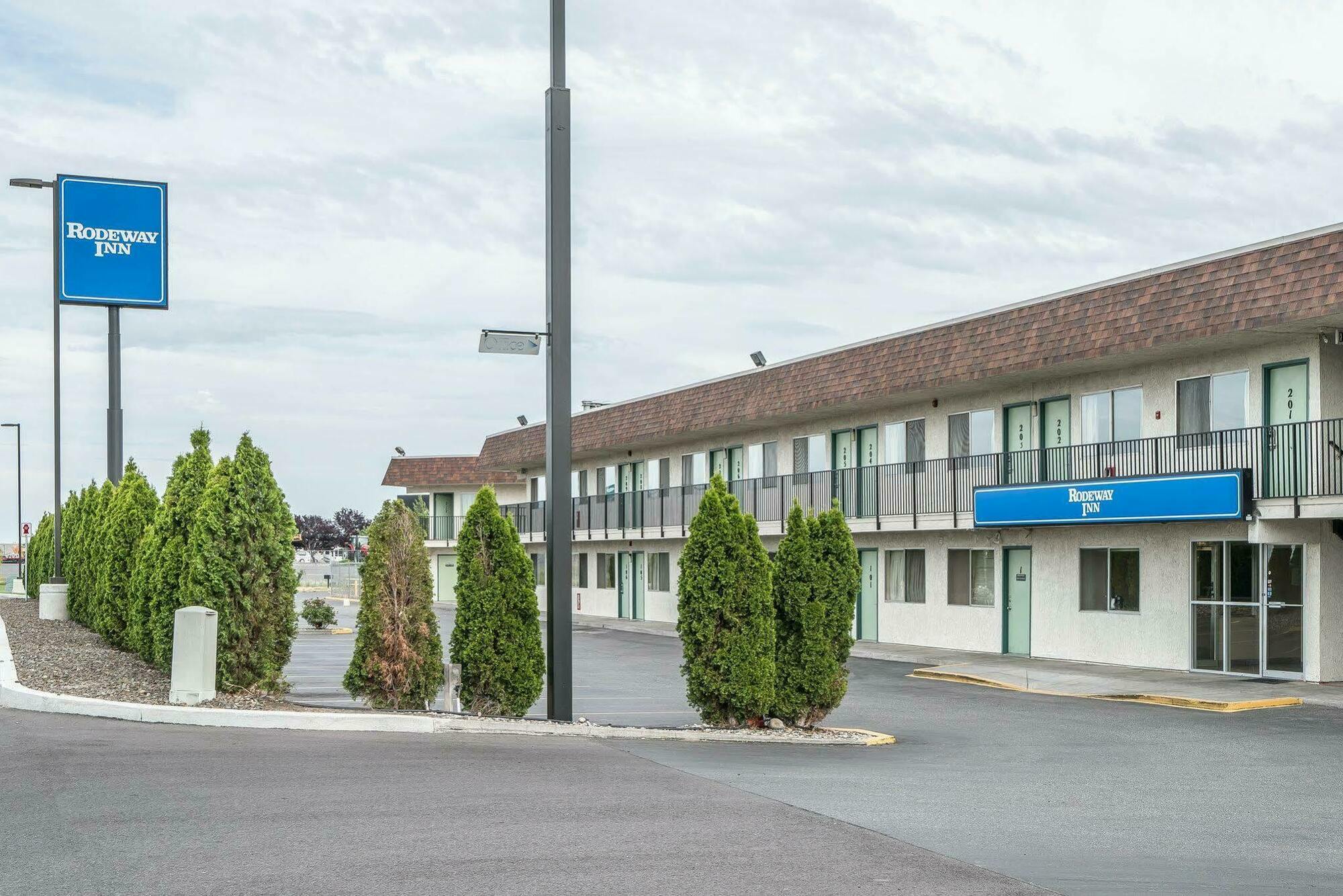 Rodeway Inn Pasco Exterior photo